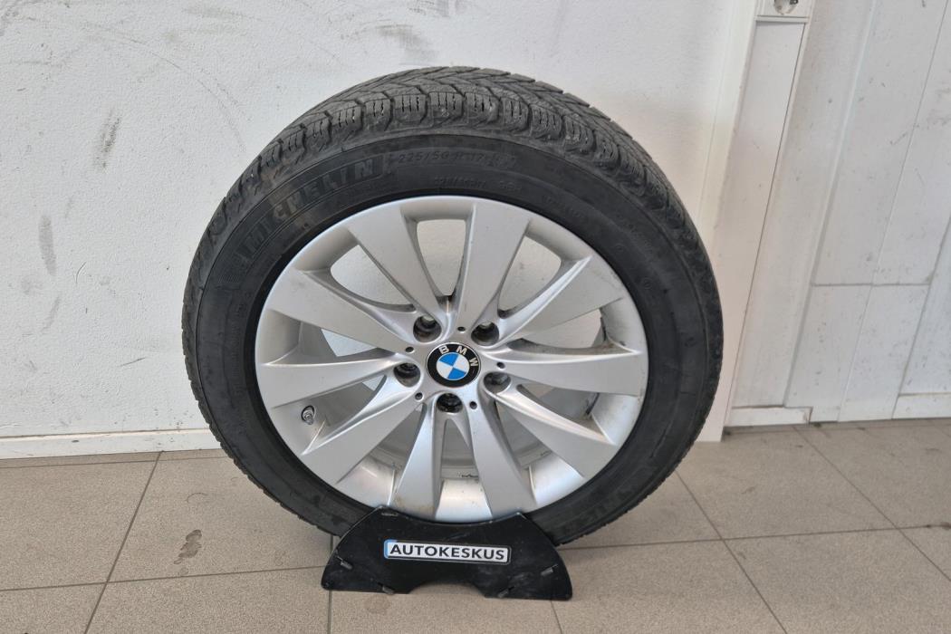 BMW 3-sarja 2015