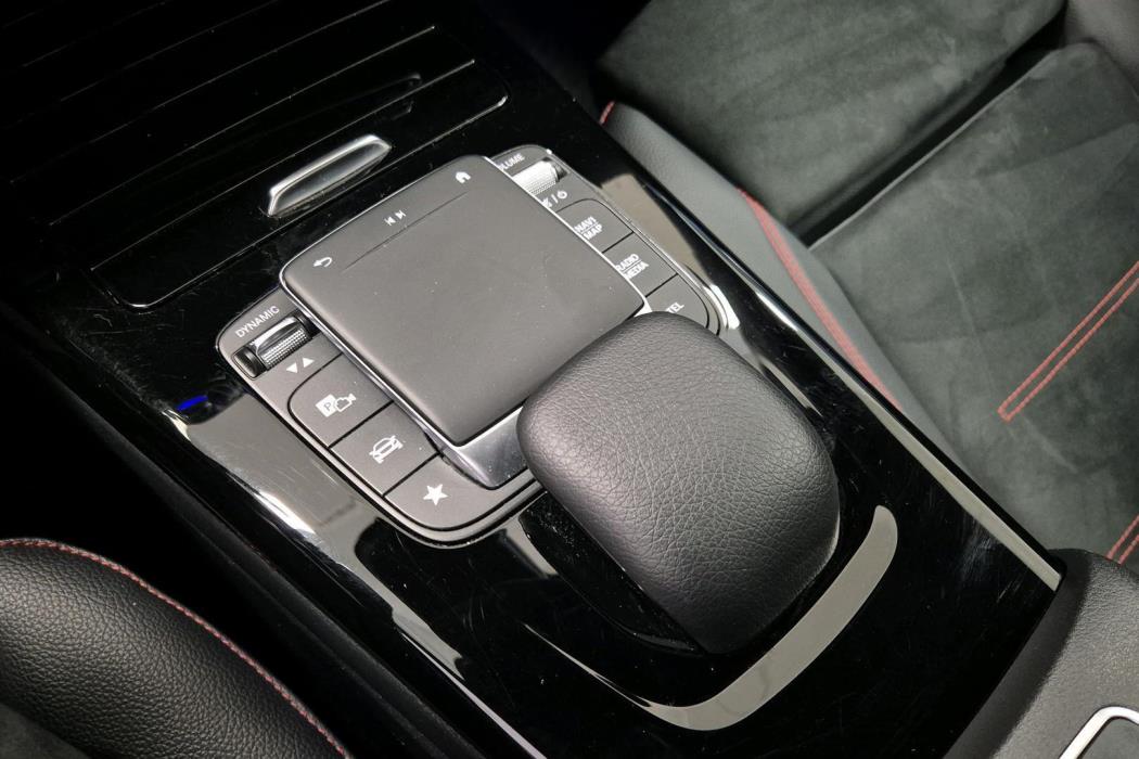 MERCEDES-BENZ CLA 2021