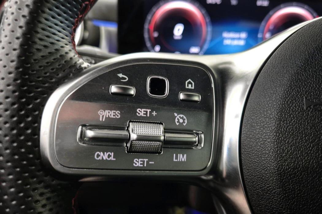 MERCEDES-BENZ CLA 2021