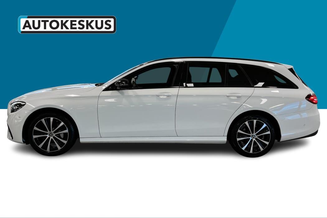 MERCEDES-BENZ E 2022