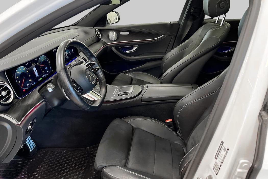 MERCEDES-BENZ E 2022