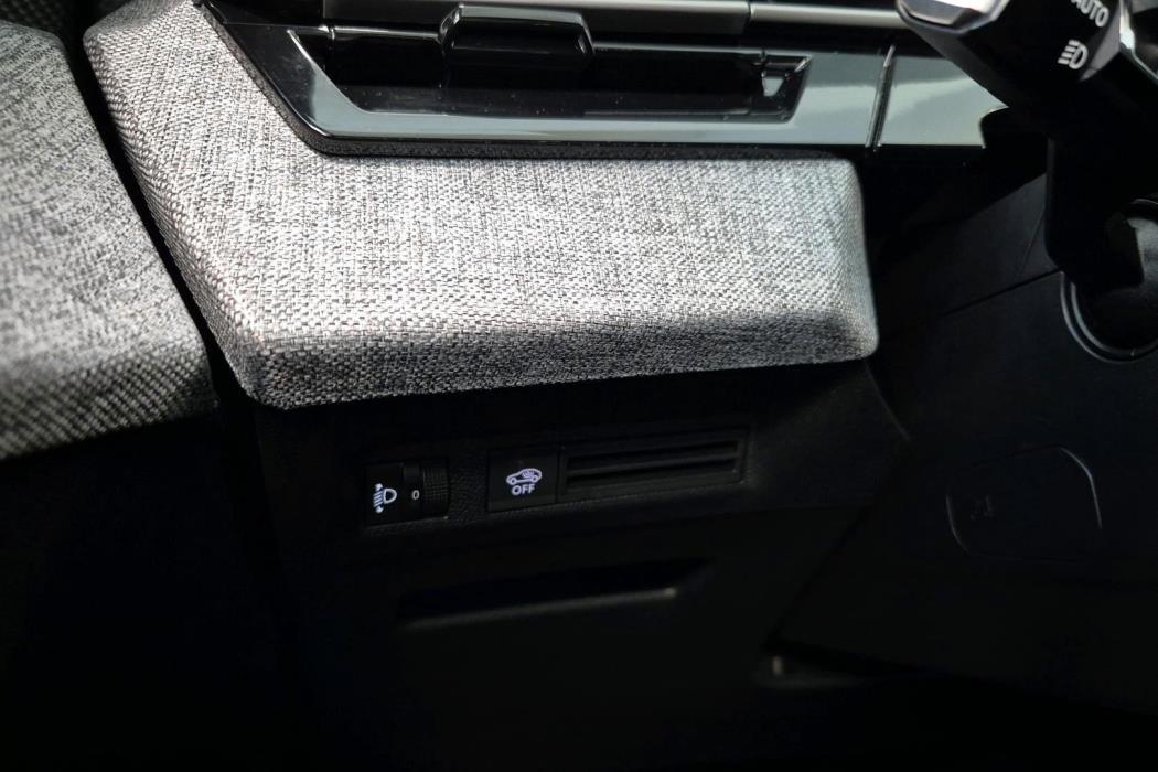 PEUGEOT 3008 2024