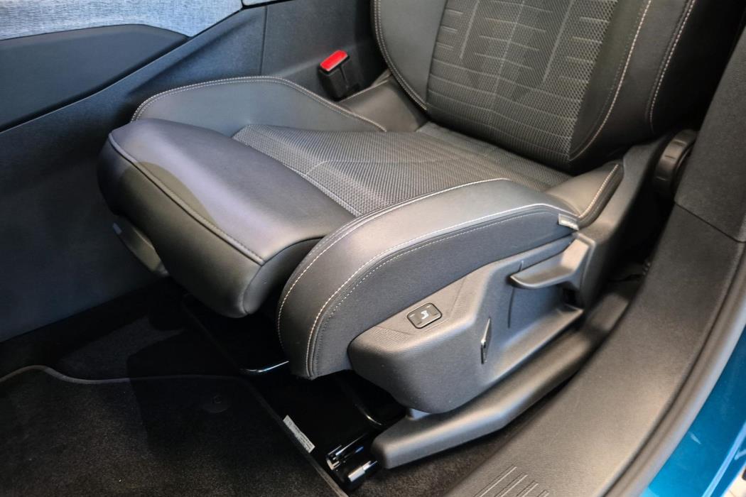 PEUGEOT 3008 2024