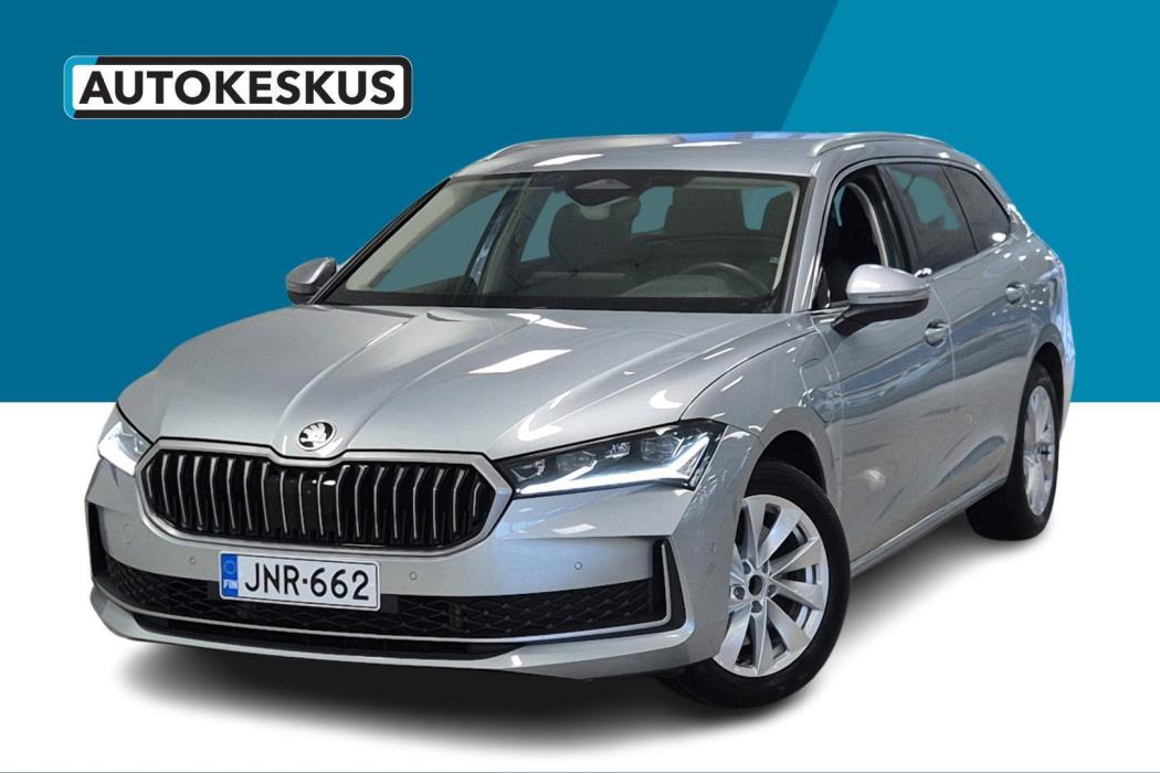 SKODA Superb 2025