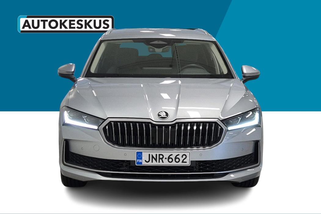 SKODA Superb 2025