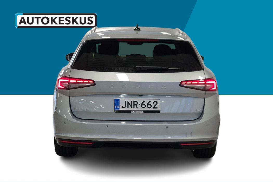 SKODA Superb 2025
