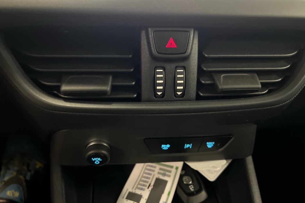 FORD Tourneo Courier 2025