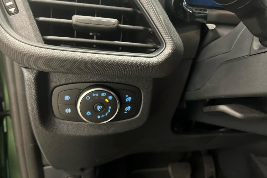 FORD Tourneo Courier 2025