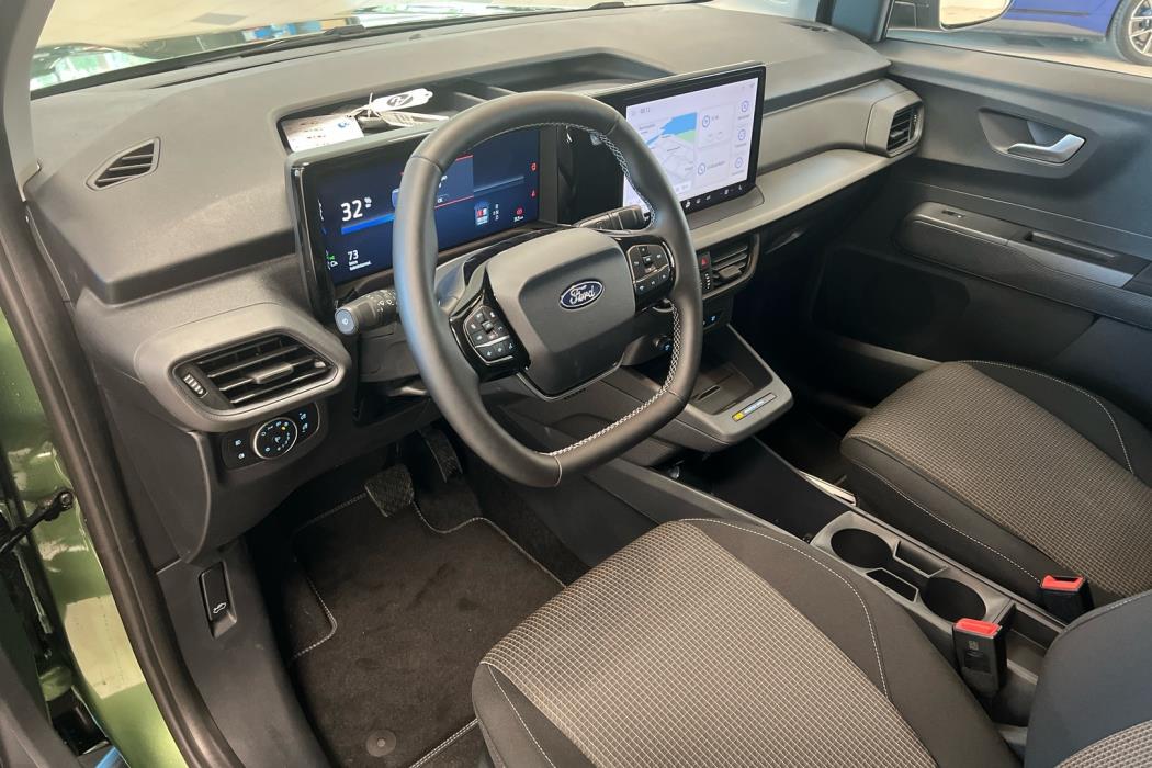 FORD Tourneo Courier 2025