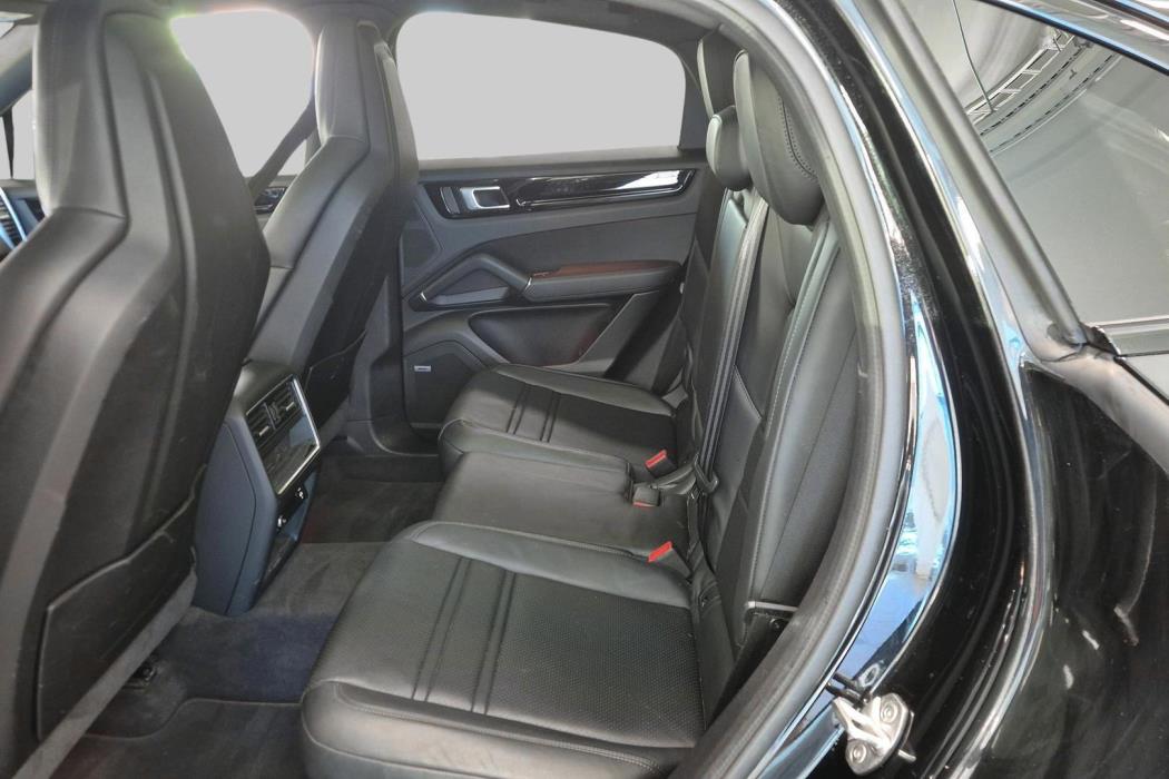 PORSCHE Cayenne 2022
