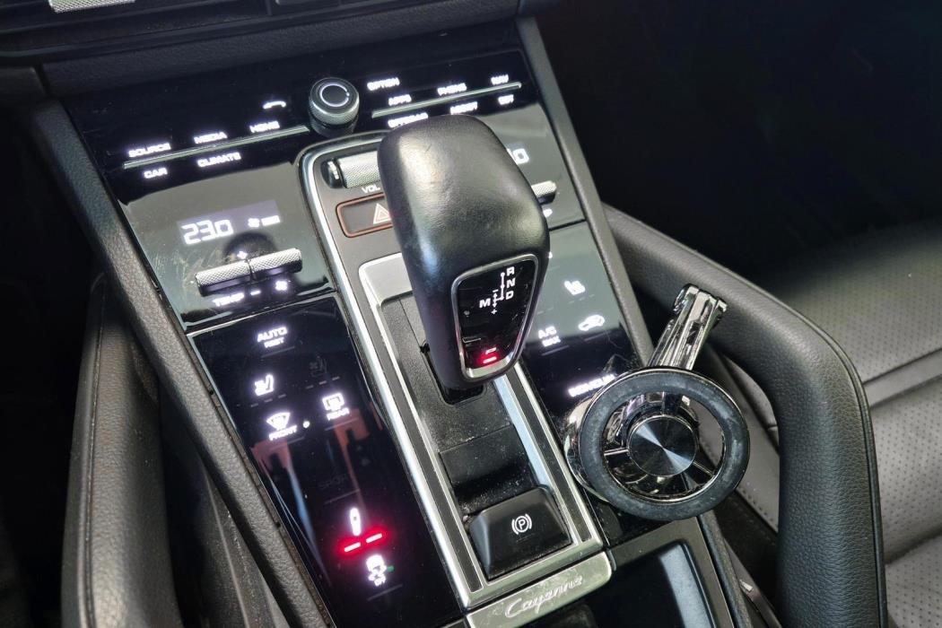 PORSCHE Cayenne 2022