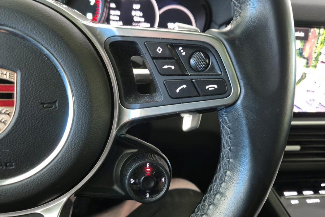 PORSCHE Cayenne 2022