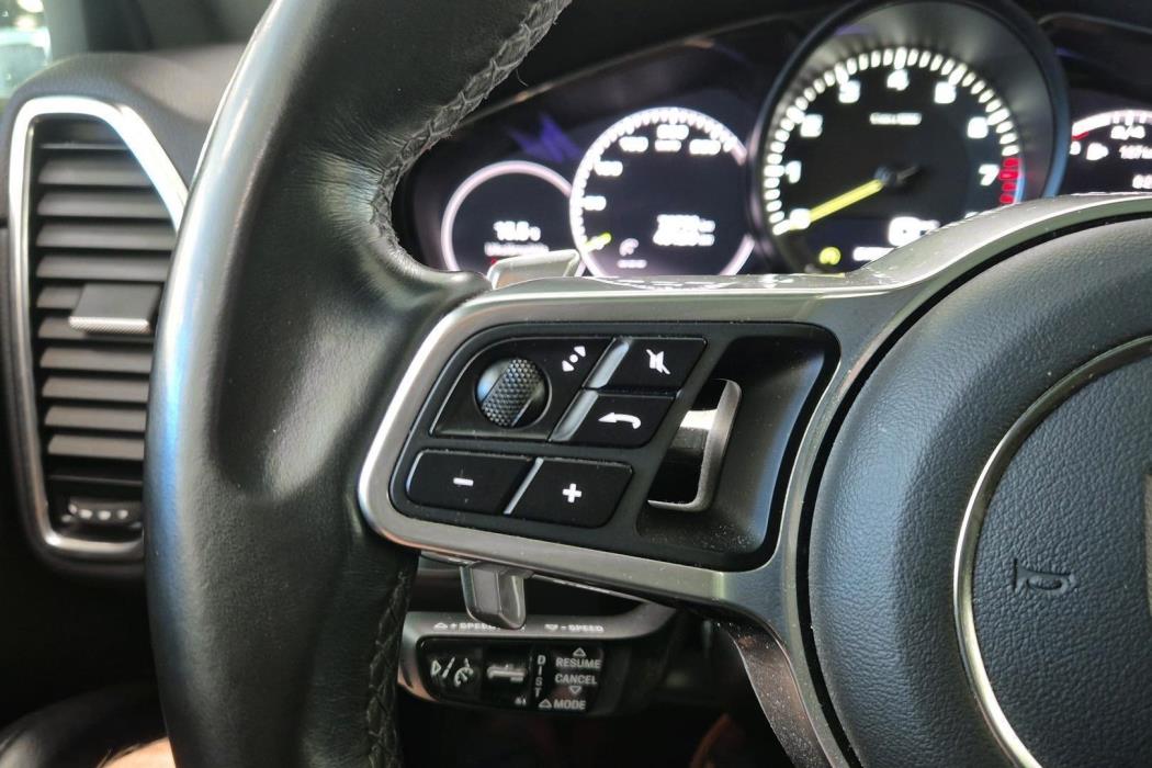 PORSCHE Cayenne 2022