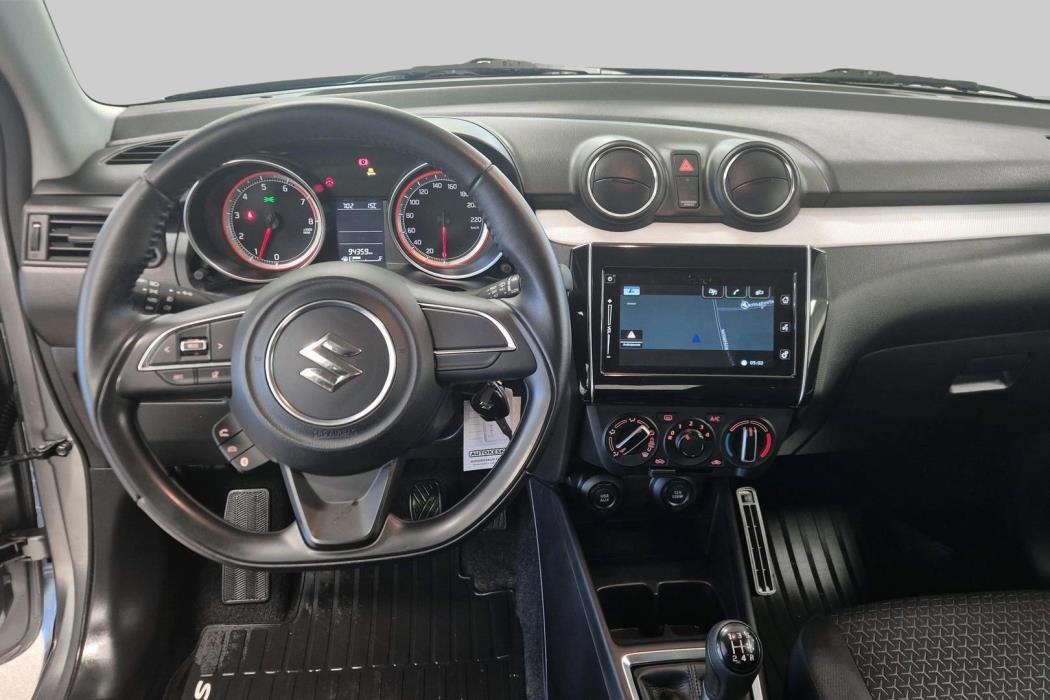 SUZUKI Swift 2017