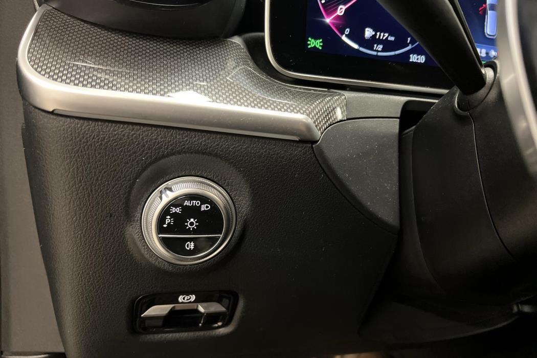 MERCEDES-BENZ C 2022