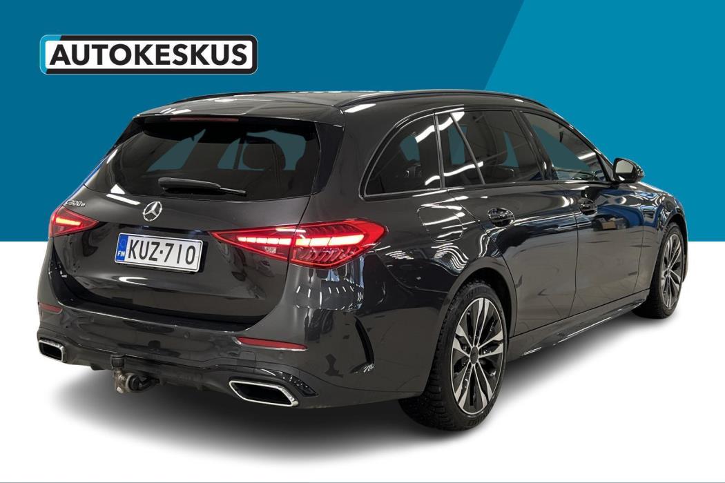 MERCEDES-BENZ C 2022