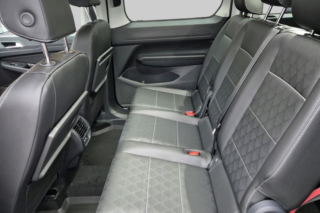 FORD Grand Tourneo Connect 2025