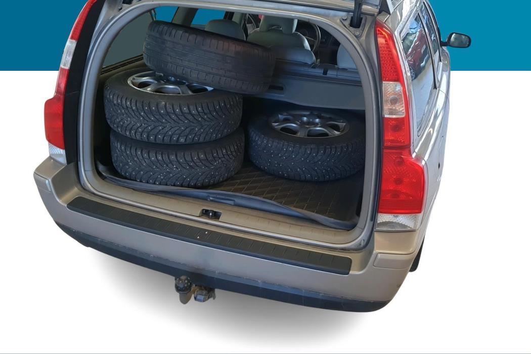 VOLVO V70 2004