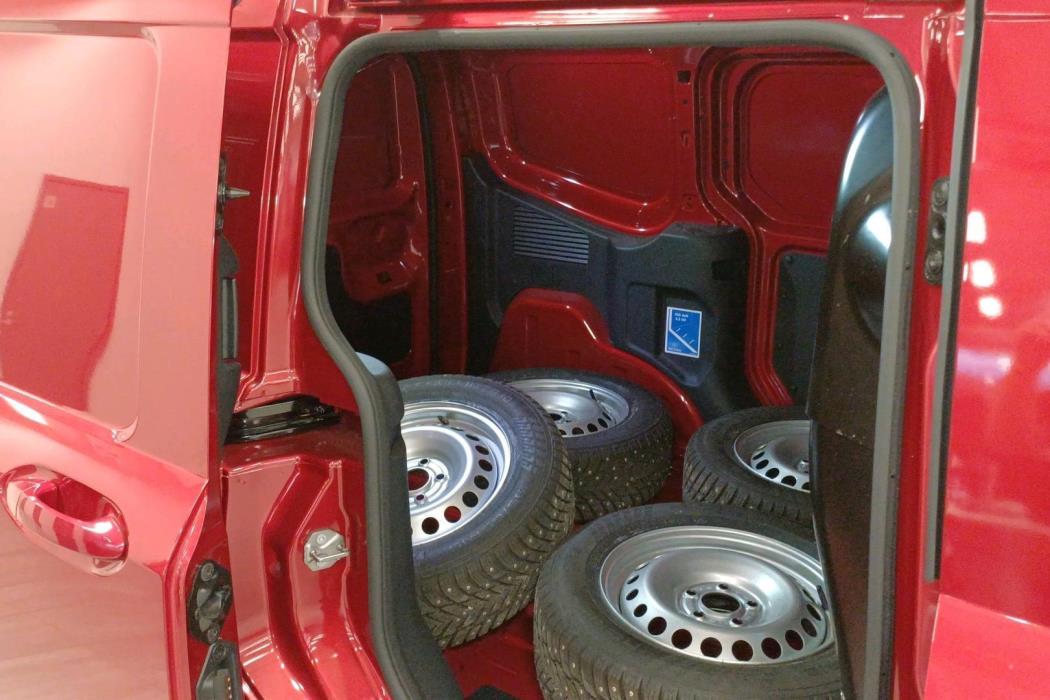 FORD Transit Courier 2026