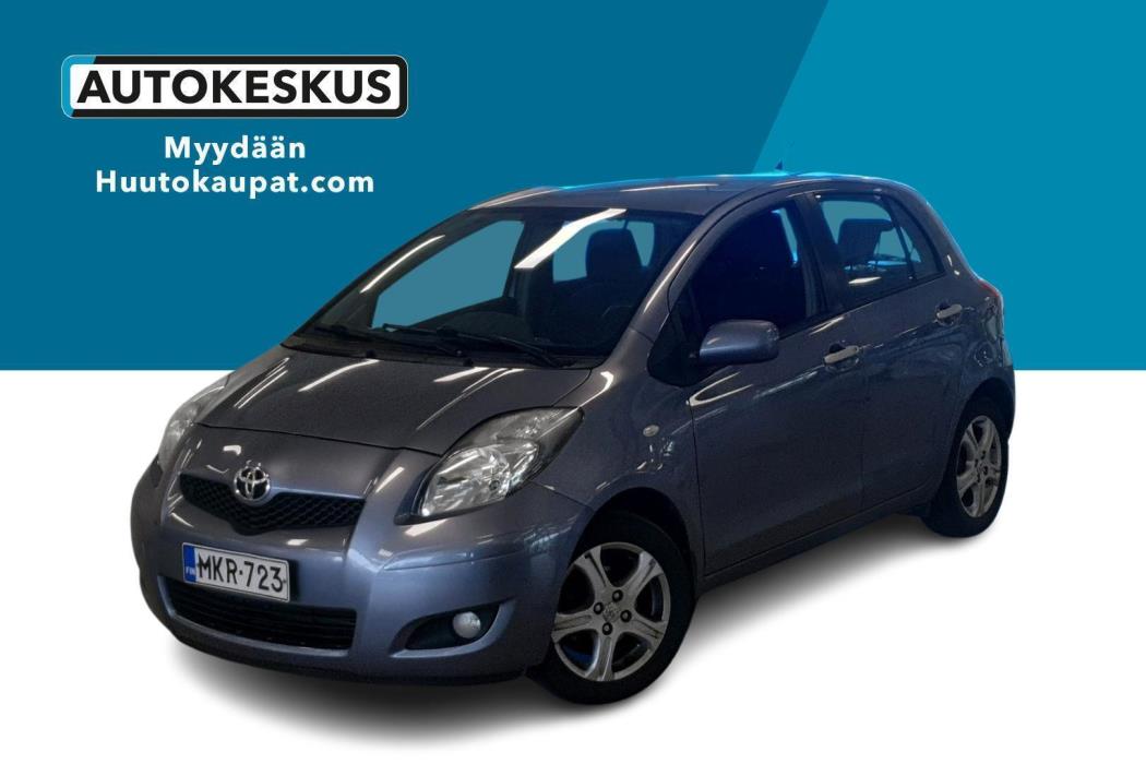 TOYOTA Yaris 2011