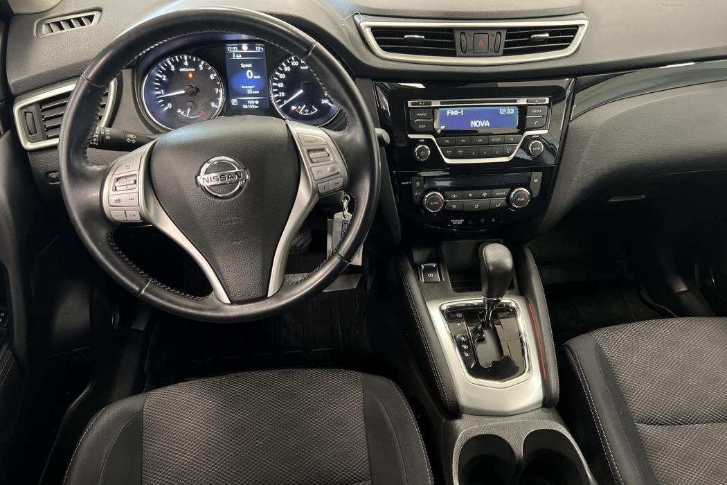 NISSAN Qashqai 2015