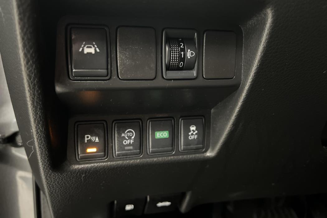 NISSAN Qashqai 2015