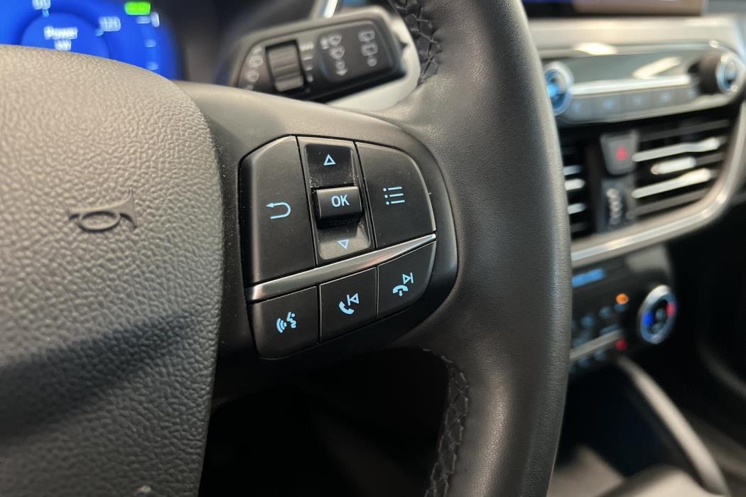 FORD Kuga 2023