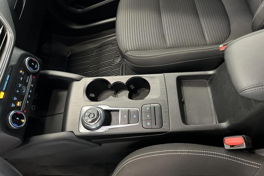 FORD Kuga 2023