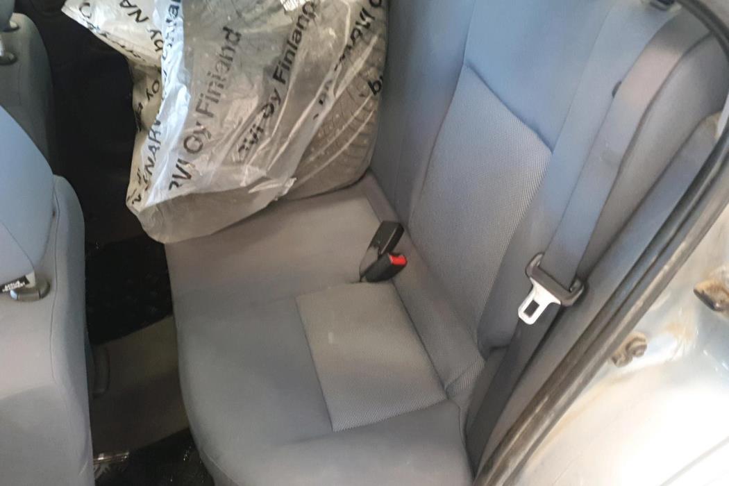 NISSAN Almera 2005