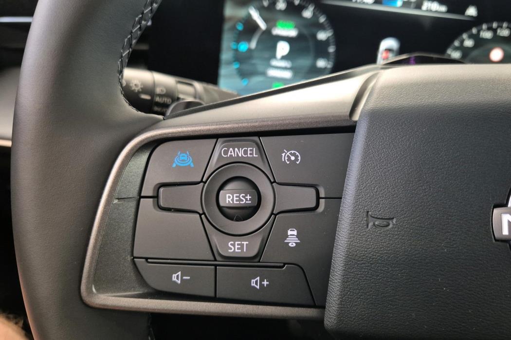NISSAN Leaf 2026