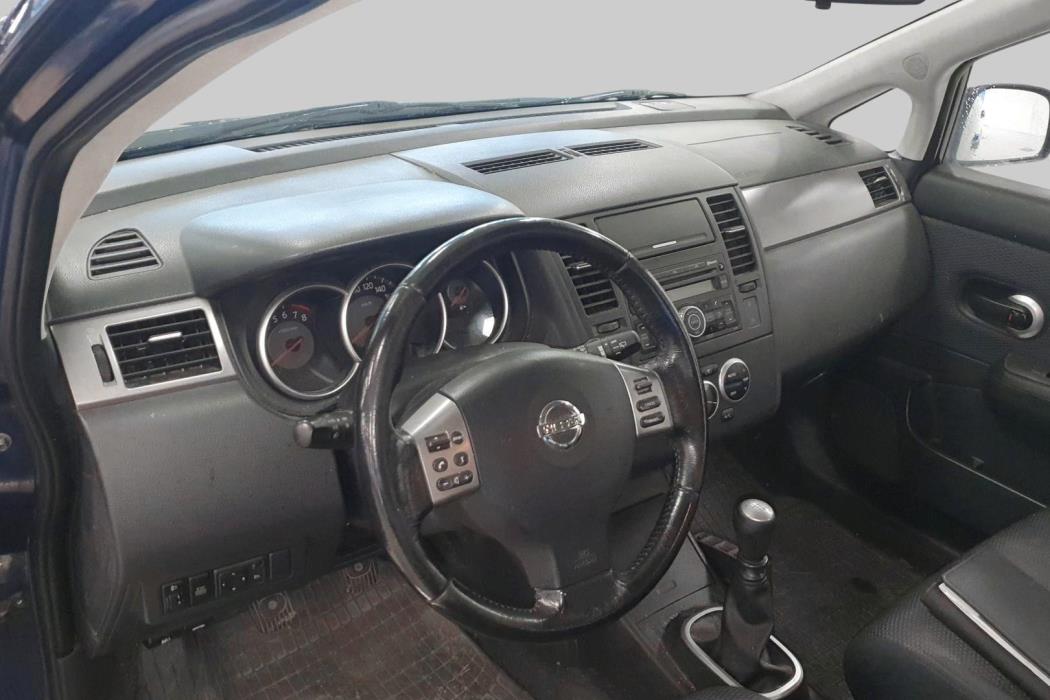 NISSAN Tiida 2008