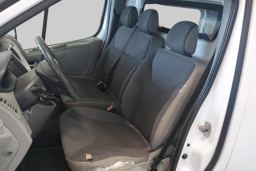 OPEL Vivaro 2012