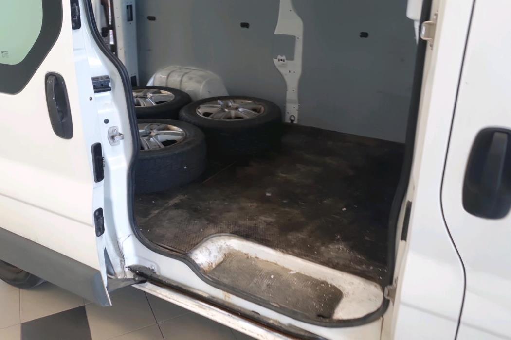OPEL Vivaro 2012