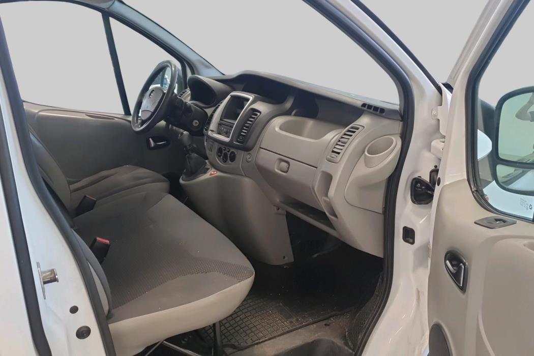 OPEL Vivaro 2012
