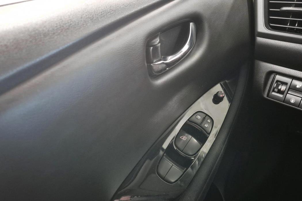 NISSAN Leaf 2018