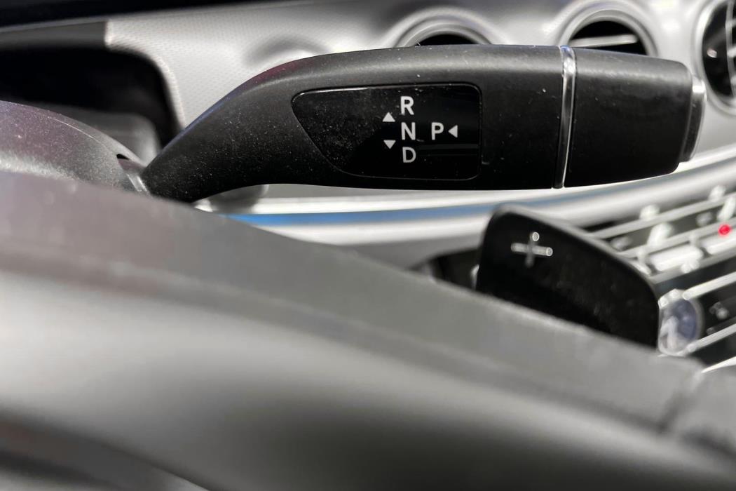 MERCEDES-BENZ E 2017