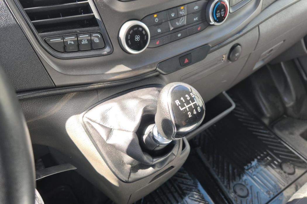 FORD Transit 2024