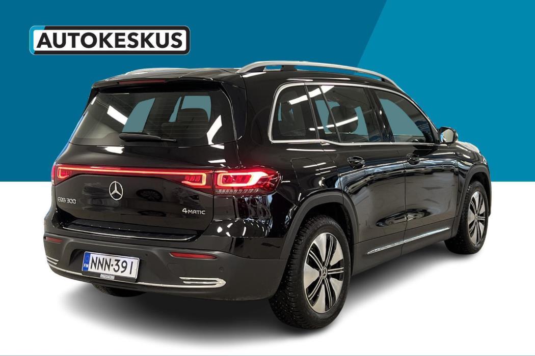 MERCEDES-BENZ EQB 2022