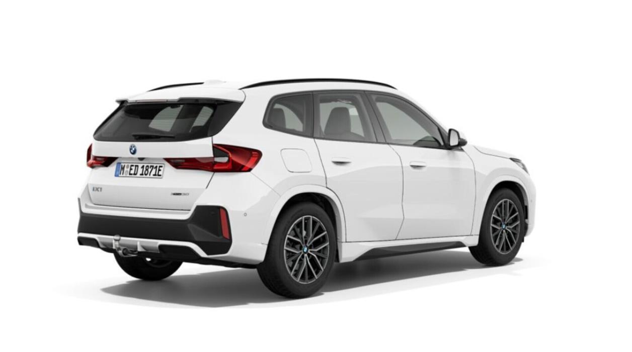 BMW iX1 2026