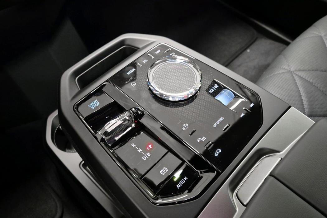 BMW iX 2026