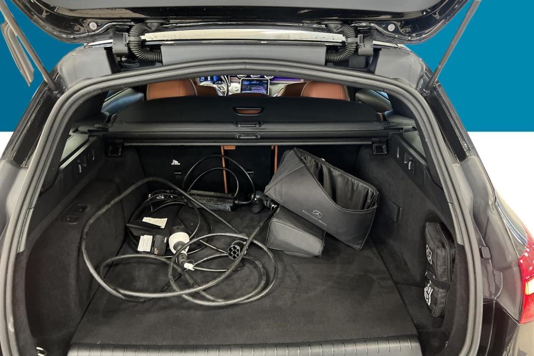 MERCEDES-BENZ C 2023