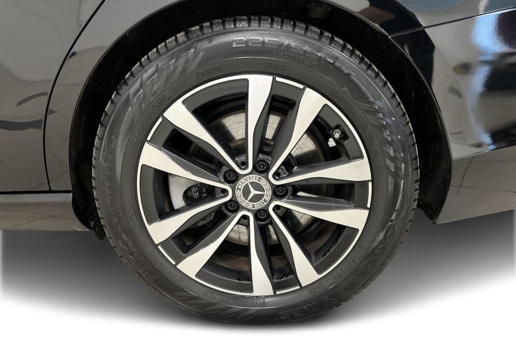 MERCEDES-BENZ C 2023