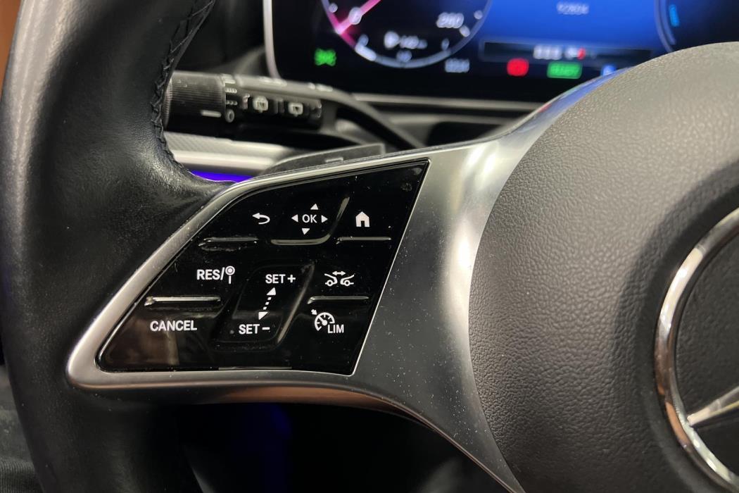 MERCEDES-BENZ C 2023