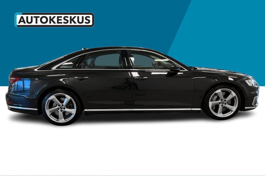 AUDI A8 2021