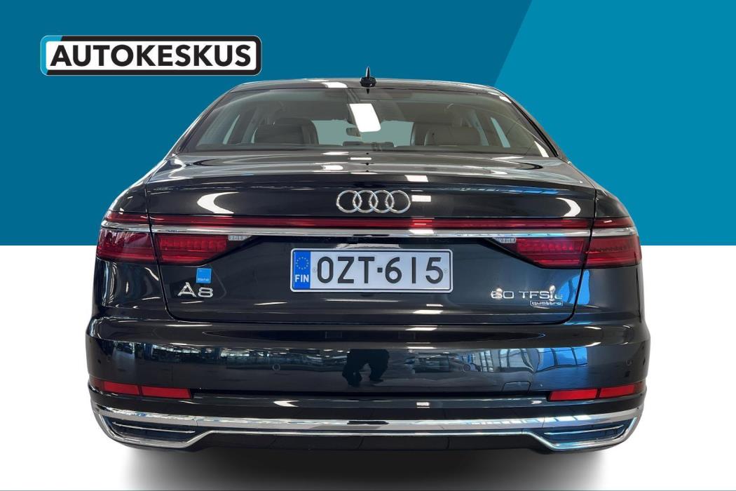 AUDI A8 2021