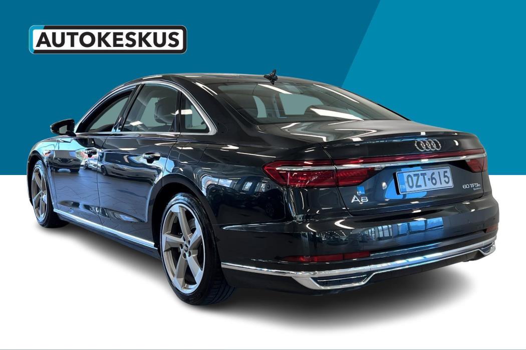 AUDI A8 2021