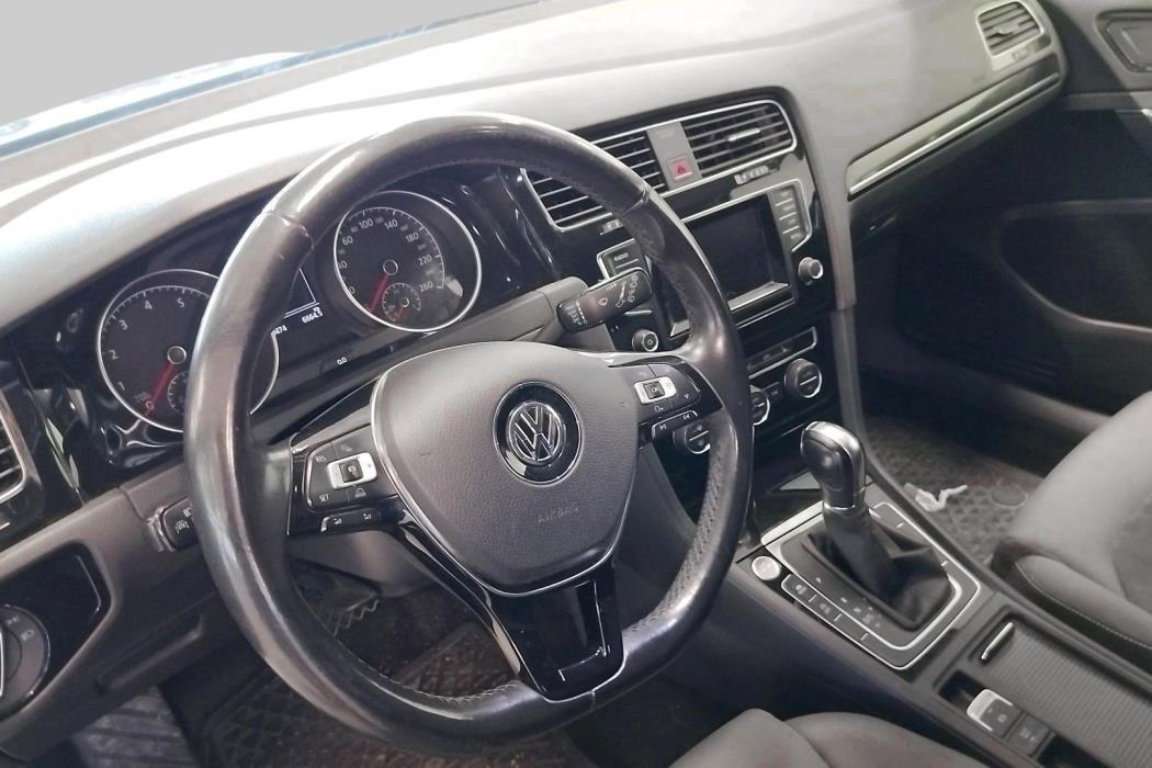 VOLKSWAGEN GOLF 2014