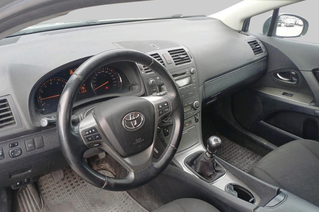 TOYOTA Avensis 2009