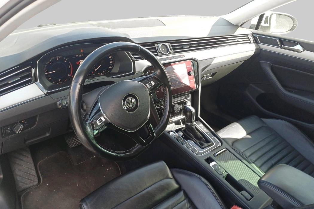 VOLKSWAGEN Passat 2017