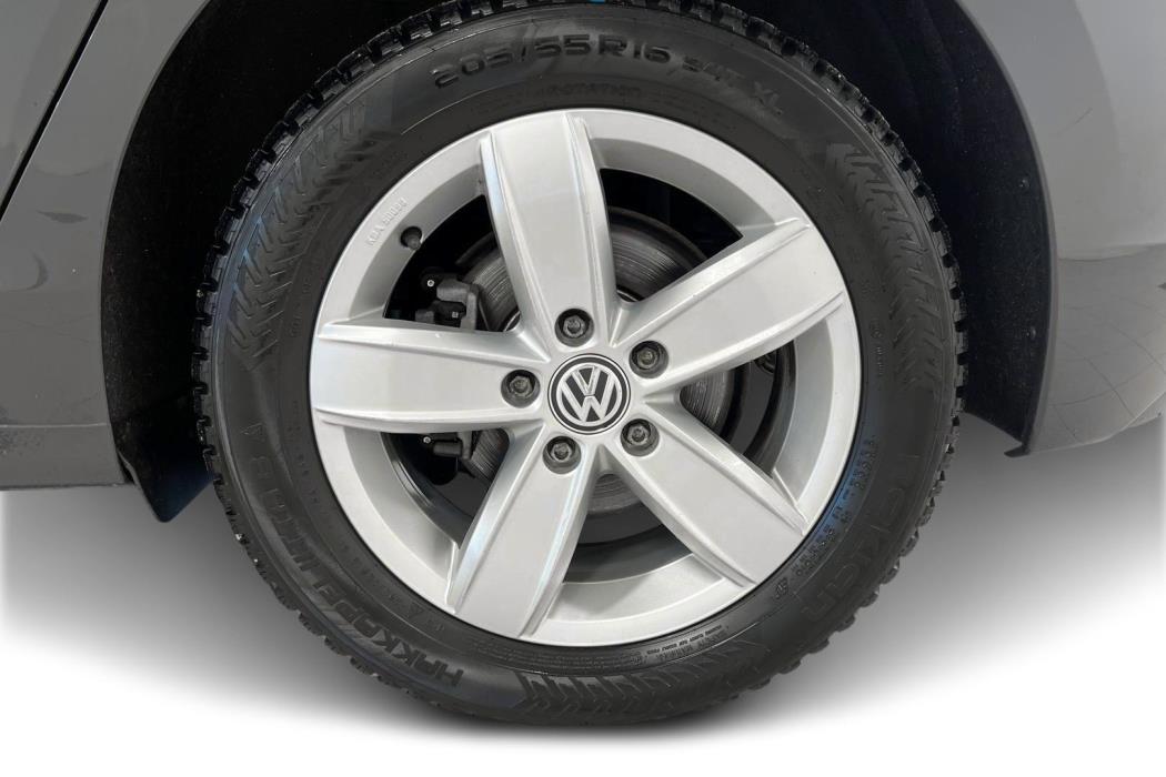 VOLKSWAGEN Golf 2020